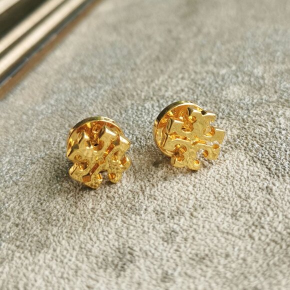 Tory Burch Kira Gold T-Logo Stud Earrings Jewelry - Picture 3 of 4